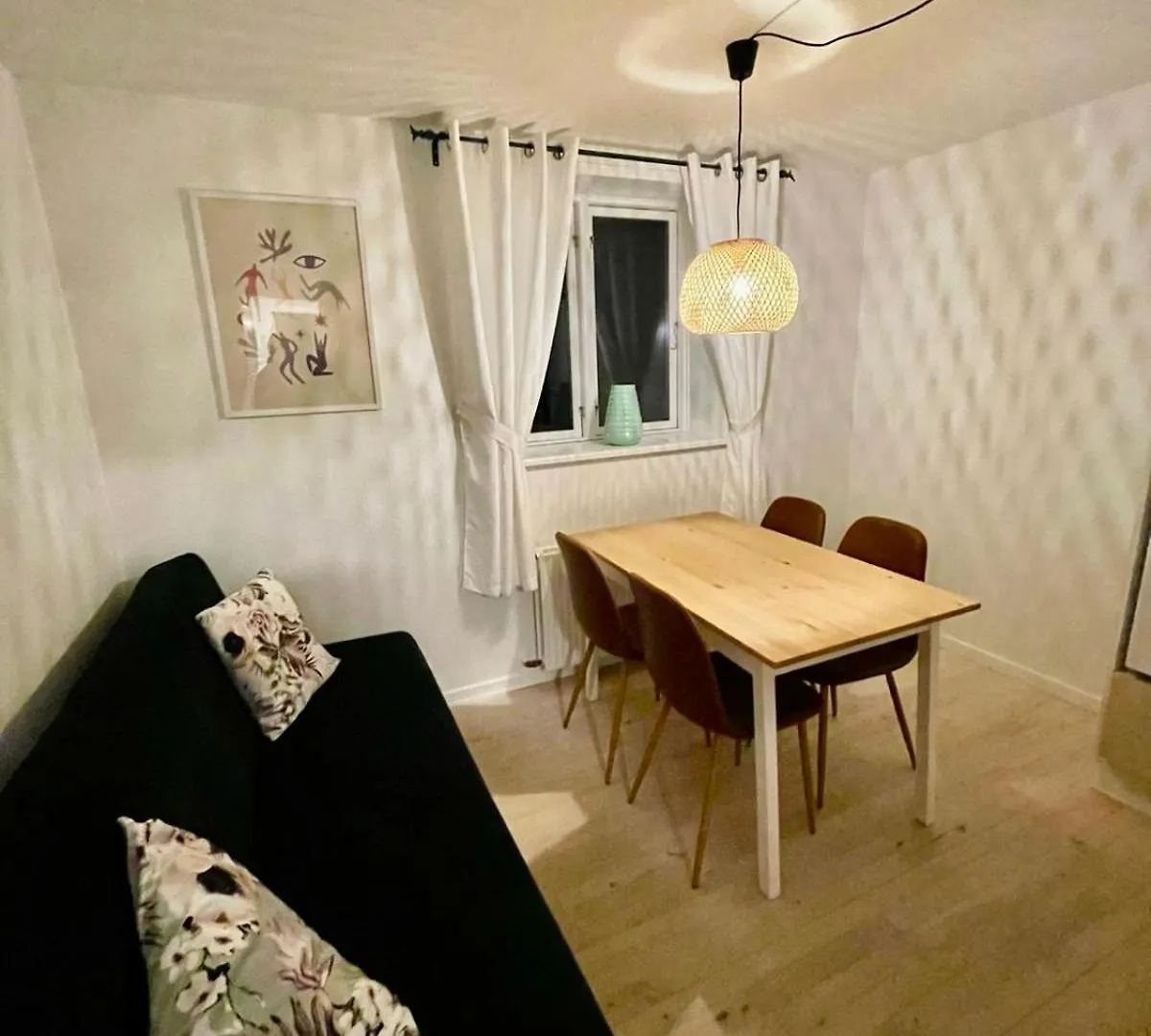5 Minute Walk To Lego House - 50M2 Apartment With Garden / A Unit Billund Holiday home